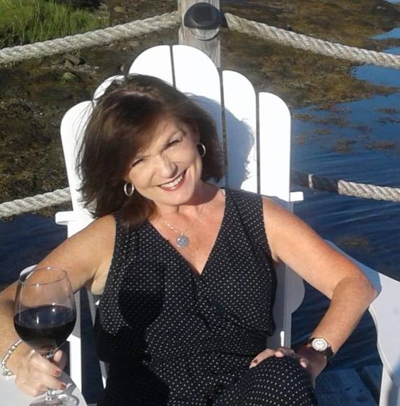 Meet your Posher, Pauline - Picture 1 of 1